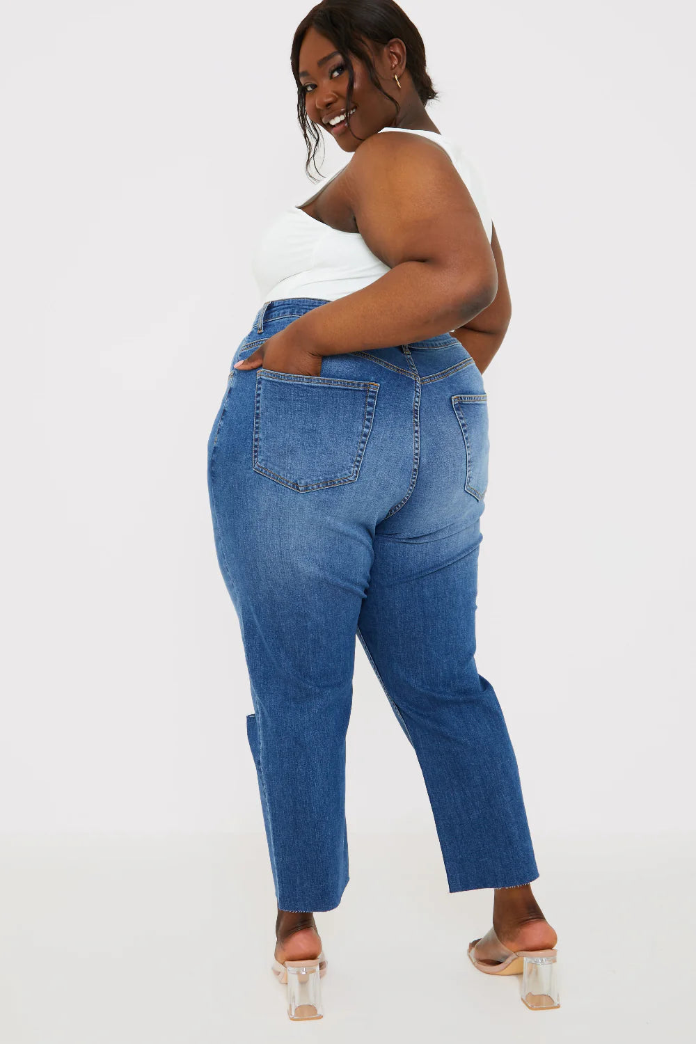 WASH STRETCH STRAIGHT JEANS