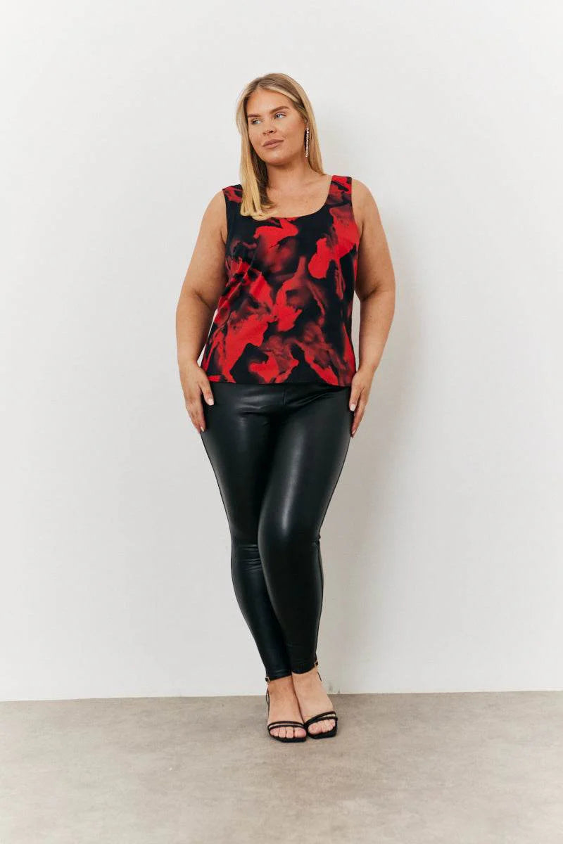 Abstract Scoop Cami Top