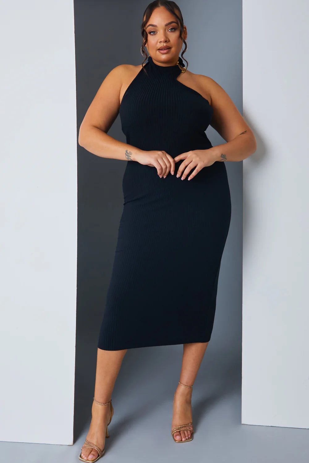 Asymmetric Ring Detail Midi Dress