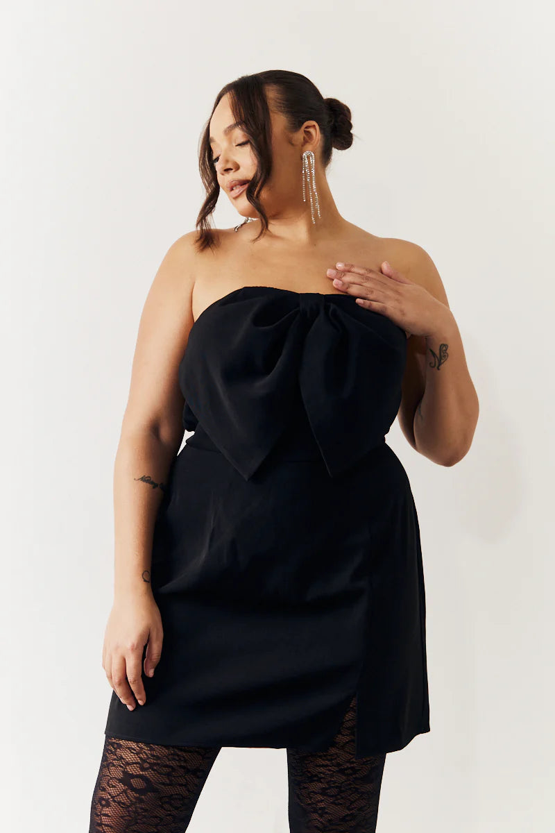 Black Bandeau Bow Front Split Hem Mini Dress
